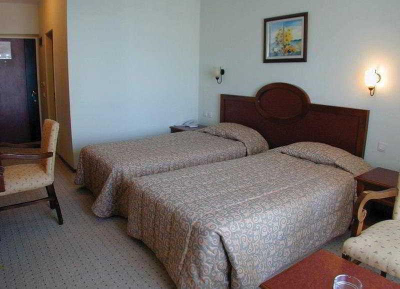 קוסדסי Kayhanbey Hotel מראה חיצוני תמונה