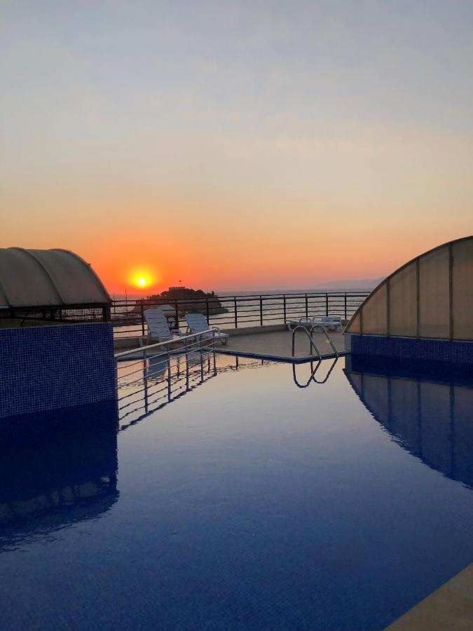 קוסדסי Kayhanbey Hotel מראה חיצוני תמונה