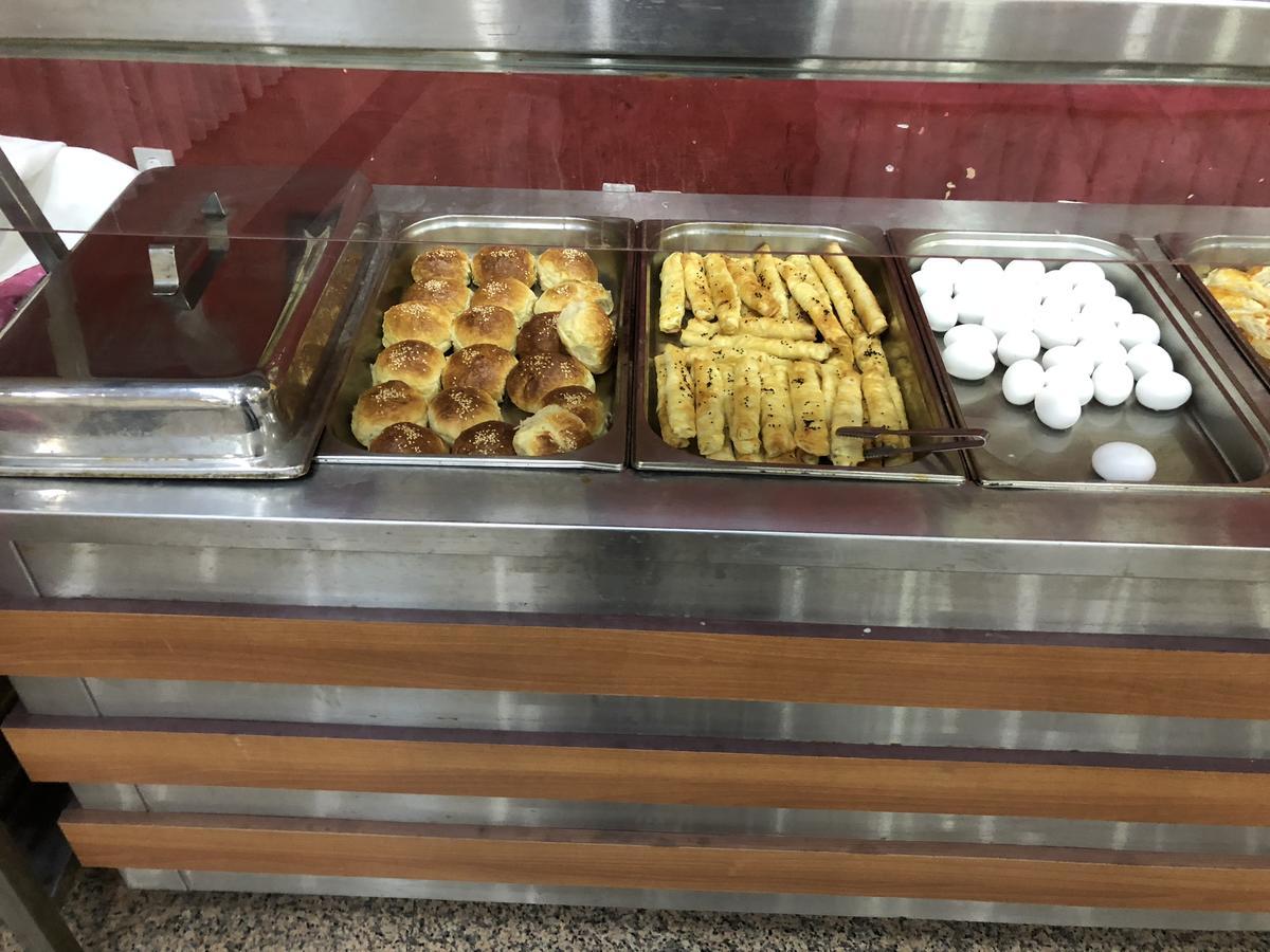 קוסדסי Kayhanbey Hotel מראה חיצוני תמונה